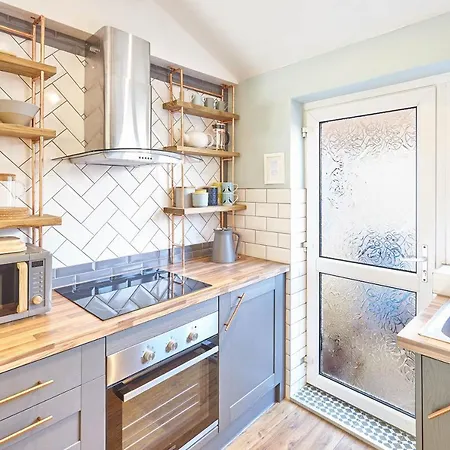 Host & - Friths Scarborough